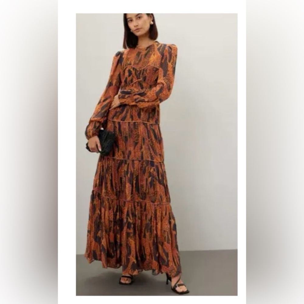 Farm Rio
Black Giraffes Puff Sleeve Maxi Dress